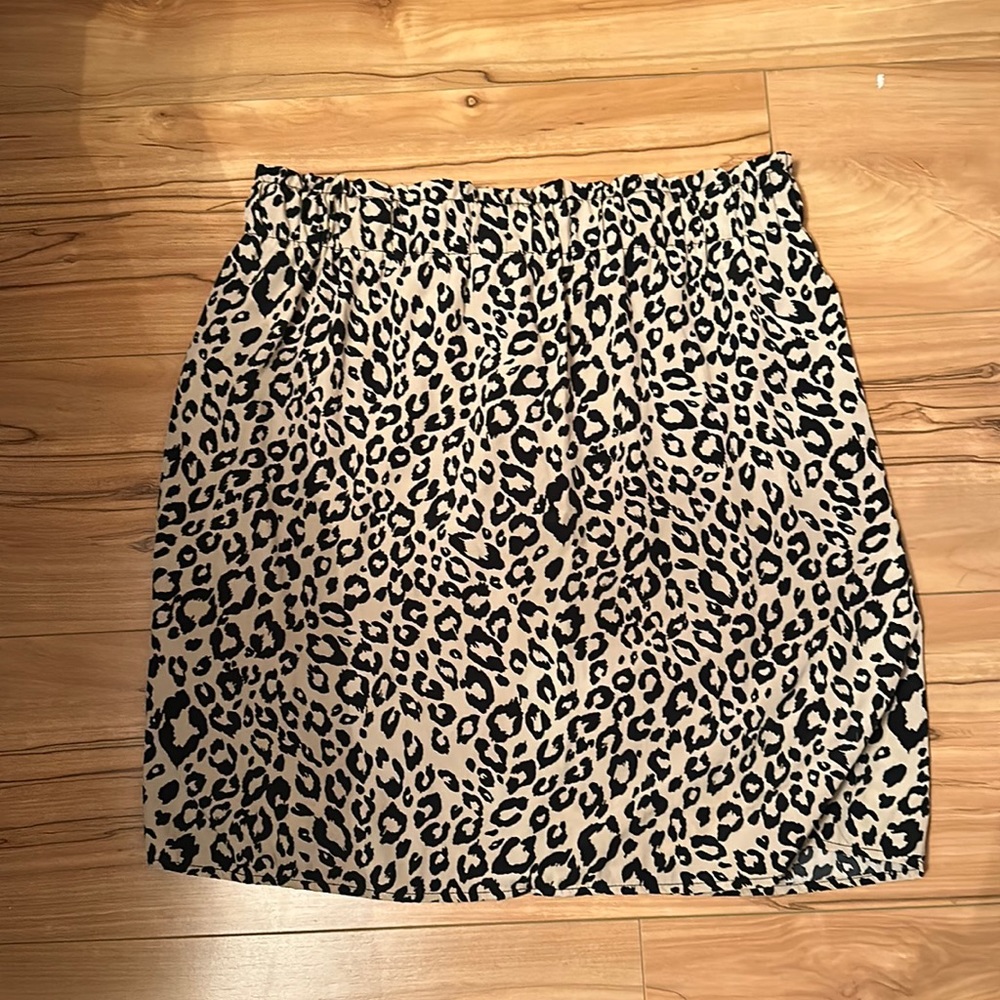 Gianni Bini Dillards Leopard Skirt